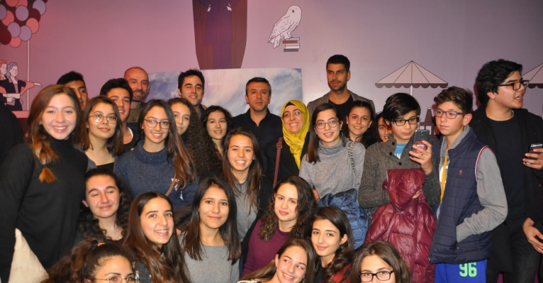 'Dağ 2'ye izdihamlı gala