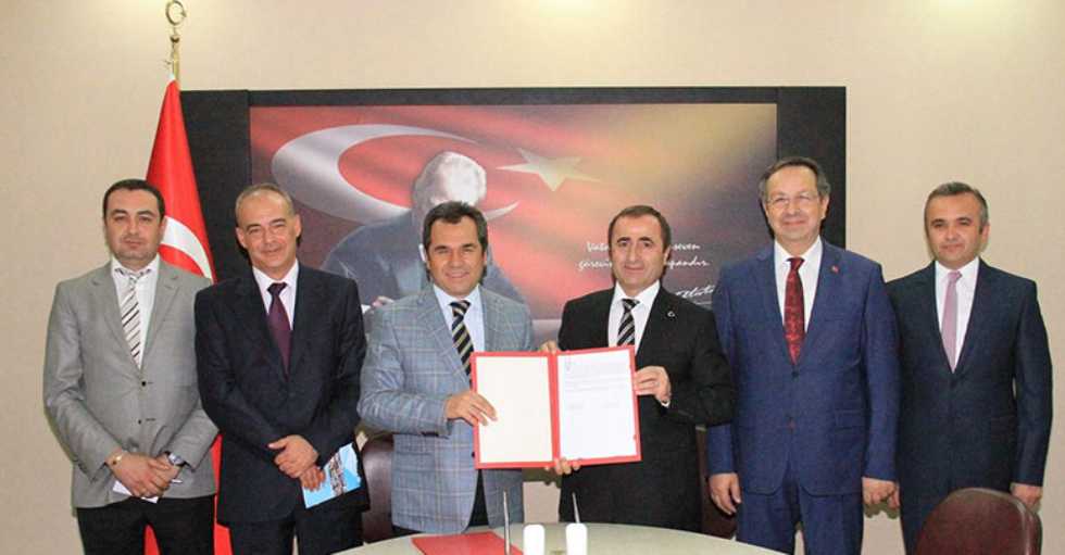 ‘Gelecek Sizinle Gülecek’