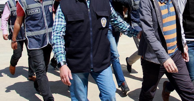 11 kişiye FETÖ'den tutuklama