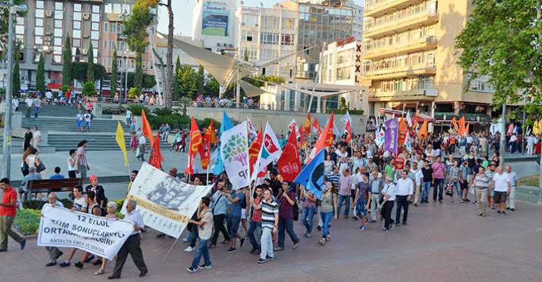 12 Eylül protestosu
