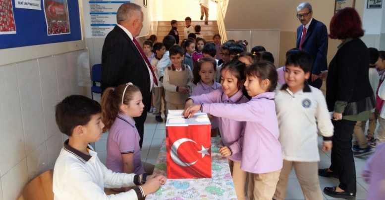 15 Temmuz Dayanışma Kampanyasına miniklerden destek