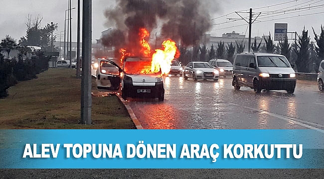 Alev topuna dönen araç korkuttu