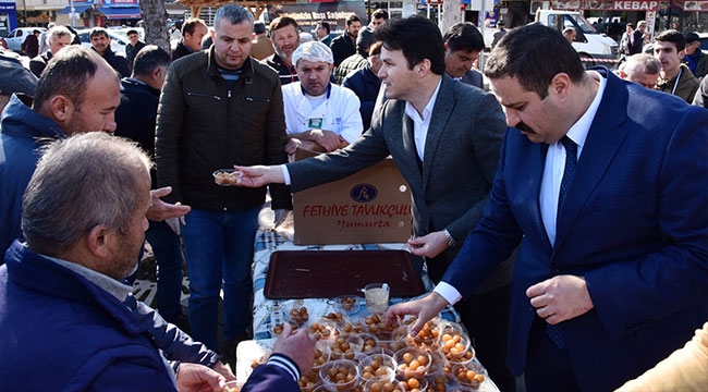 ŞEHİTLER İÇİN LOKMA DAĞITILDI