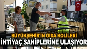 Büyükşehir'in gıda kolileri ihtiyaç sahiplerine ulaşıyor