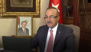 Çavuşoğlu, koltuğunu devretti