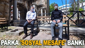 Parka 'sosyal mesafe' bankı