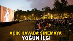 Açık havada sinemaya yoğun ilgi