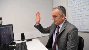 Başkan Esen’den öğrencilere destek