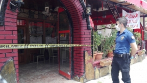 Garson çalıştığı restoranda öldü