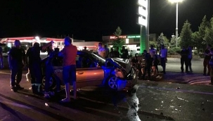 Antalya'da otomobille cip çarpıştı: 8 yaralı