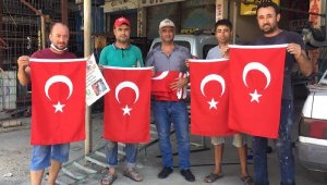 ANTBİRLİK'ten Türk bayraklı kutlama