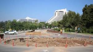 3. Etap Raylı Sistem çalışması Konyaaltı Caddesi'ne ulaştı