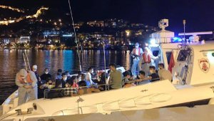 Alanya'da teknede 120 kaçak göçmen yakalandı