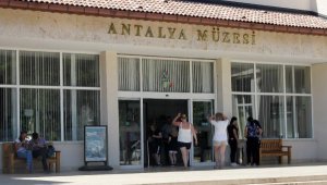 Antalya Müzesi'nde 'kayıp eser' iddiası