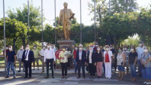 Finike'de CHP'nin kuruluş yıl dönümü kutlandı