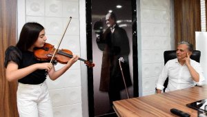 Genç Şampiyon, Başkan Uysal'ın konuğu