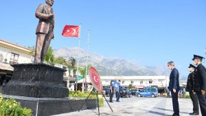 Kemer'de Gaziler Günü töreni