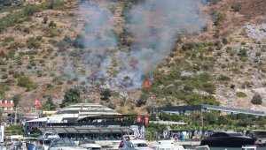 Alanya'da çalılık alanda çıkan yangın büyümeden söndürüldü