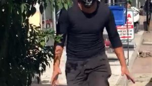 Antalya'da seyyar satıcıdan kadın zabıtaya saldırı