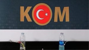 Aranan şüpheliyi polis yakaladı
