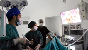 Demre Devlet Hastanesi'nde kapalı ilk ameliyat