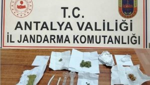 Finike'de uyuşturucu operasyonu