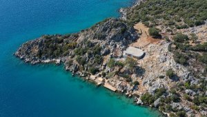 İngiliz şirketin doğa harikası yarımadadaki villa inşaatına tepki
