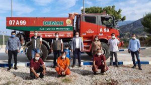 Kaş'ta fidanlar toprakla buluştu