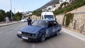 Kaş'ta kaza: 1 yaralı