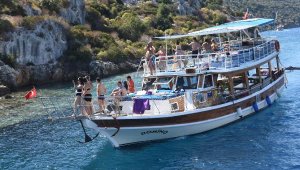 Kekova'da bitmeyen yaz