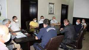 Manavgat'ta koronavirüsle mücadele toplantısı
