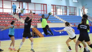 Mavi Kelebeklerin morali yerinde