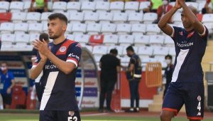 Mert Yılmaz ve Naldo ilk kez formayı terletti