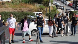 Motosiklet hırsızlığı şüphelisi 4 Norveçli villada yakalandı, 'Sarhoştuk' dediler