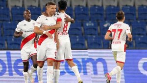 Podolski'den 15 maç sonra gol