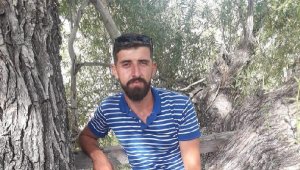Rus turistin çarptığı motosikletli yaralandı
