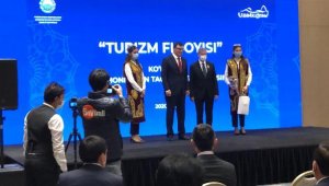 Sadık Badak, Özbekistan'da 'Turizm Fedaisi' seçildi
