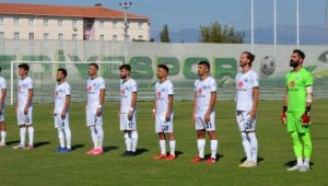 Serik Belediyespor zirveyi zorluyor