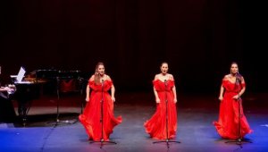 3 Soprano'dan keyifli bir akşam
