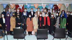 AK Parti Kumluca Kadın Kolları'nda seçim