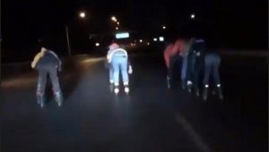 Antalya'da patenli gençlerin tehlikeli yolculuğu