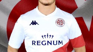 Antalyaspor'da 3 futbolcuya milli davet