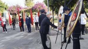 Atatürk, Finike'de törenle anıldı