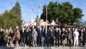 Demre'de Öğretmenler Günü kutlandı