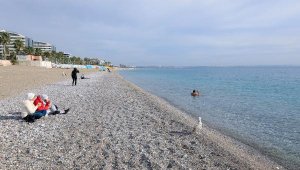 Dünyaca ünlü sahil, martı ve yerleşik Ruslara kaldı