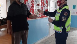 Jandarmadan öğretmenlere kutlama
