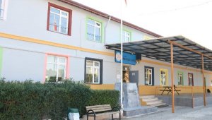 Kemer Belediyesi'nden Silkar İlkokulu'na bakım