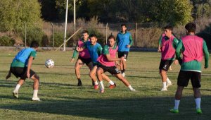 Serik Belediyespor kupaya hazırlanıyor