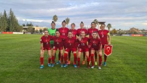 A Milli Kadın Futbol Takımı, Rusya'ya mağlup oldu