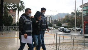 Alanya'da, 12 kişiyi emeklilik vaadiyle 1 milyon TL dolandıran şüpheli tutuklandı